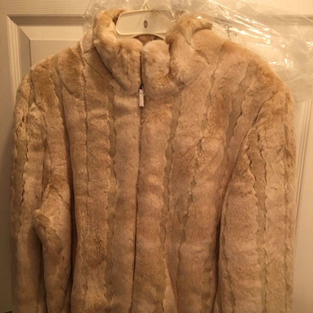 Weekenders Champagne faux fur jacket - beautiful classy